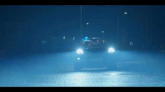 Arrivée de la police - Réalisation des effets sol mouillé et brouillard.